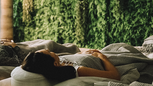 Guest Post: 6 simple mindfulness hacks for mamas, who 'don’t have time’ By wellness expert, Brittany McNabb