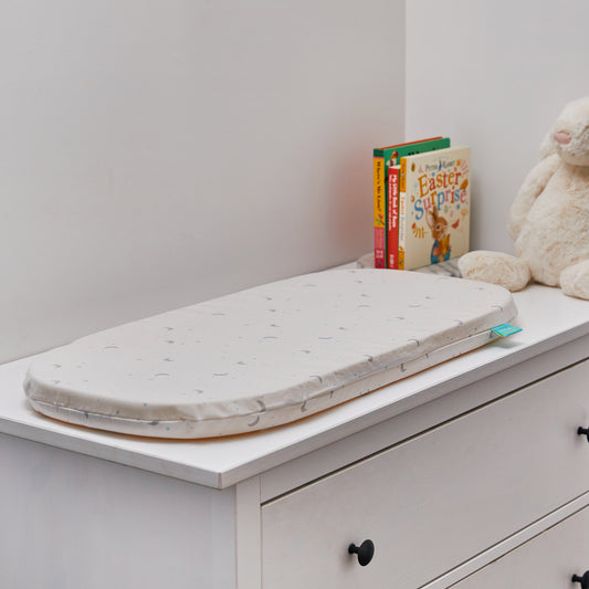 Transitioning your baby from a Bassinet to a Cot